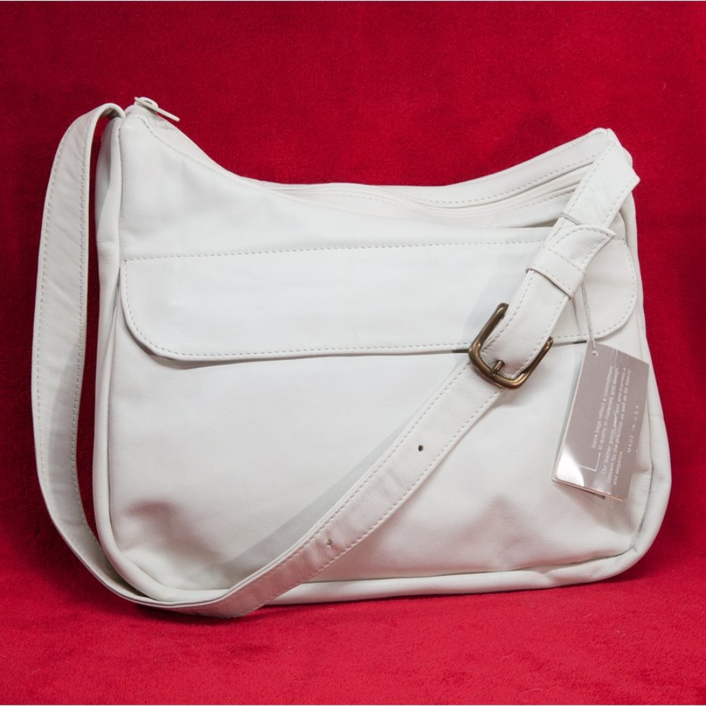 ☀️SALE! NWT! Libaire white hobo shoulder bag